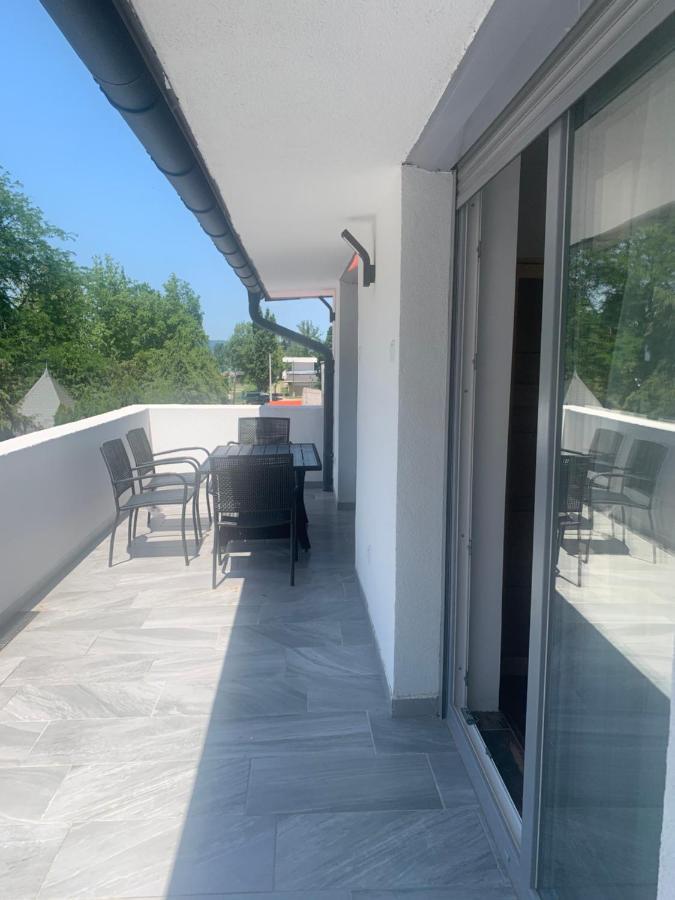 City Panzio Balatonlelle Exterior foto